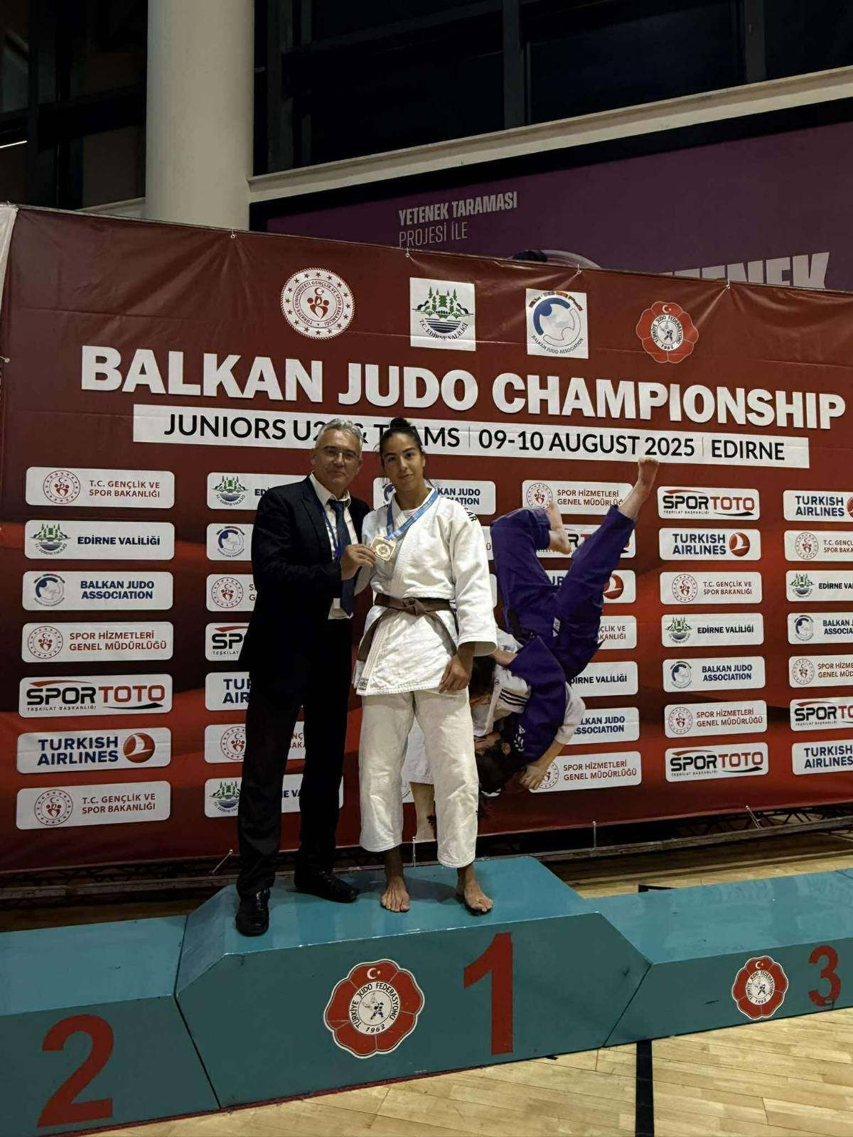 0-02-05-86e92c3a20681dba5e97519d492bc4abc85610150b3da3679eedf92c35523d41_2233bede6e5